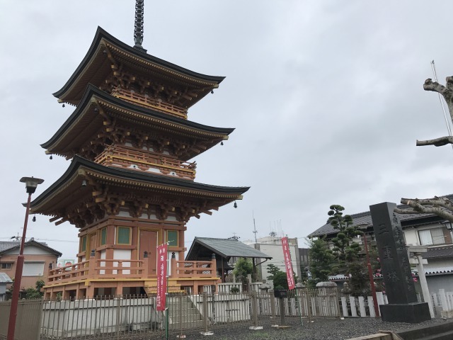 円鏡寺　三重塔