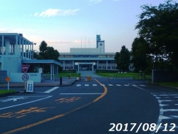防衛大学校正門