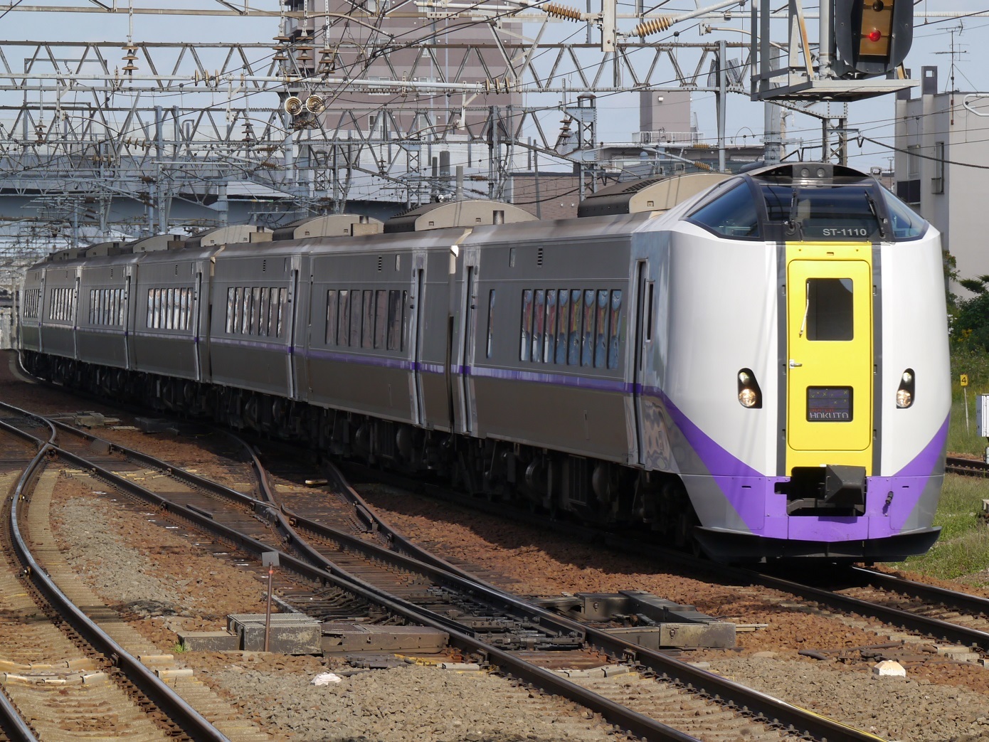 オール新塗色のキハ261系「スーパー北斗」 - スマフォ版 北海道の鉄道 